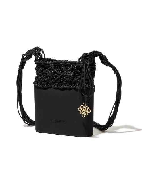 Kinetics（キネティクス）の「nana-nana KNOT SILICONE KNITTING MINI SHOULDER BAG（ナナナナ ノット シリコンニット ミニショルダーバッグ）（ショルダーバッグ・レディース・アイボリー/ブラック・ONE SIZE）」の3枚目の写真