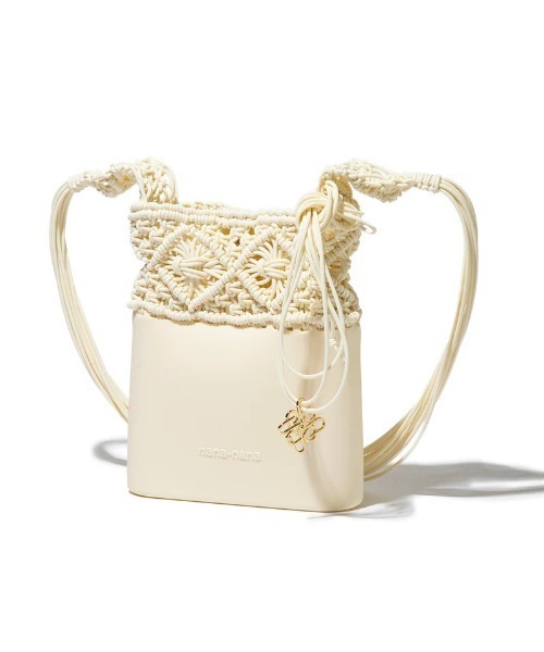 Kinetics（キネティクス）の「nana-nana KNOT SILICONE KNITTING MINI SHOULDER BAG（ナナナナ ノット シリコンニット ミニショルダーバッグ）（ショルダーバッグ・レディース・アイボリー/ブラック・ONE SIZE）」の14枚目の写真