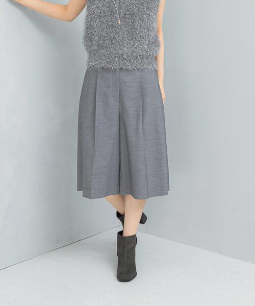 URBAN RESEARCH ROSSO WOMEN(アーバンリサーチ ロッソ)の「タックハーフパンツ(その他パンツ・レディース・グレー/ブラック・36/38)」の3枚目の写真