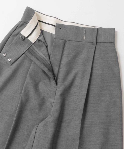 URBAN RESEARCH ROSSO WOMEN(アーバンリサーチ ロッソ)の「タックハーフパンツ(その他パンツ・レディース・グレー/ブラック・36/38)」の22枚目の写真