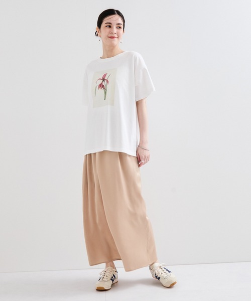 le cercle ADAM ET ROPE'(ルセルクルアダムエロペ)の「【NYBG】フラワースケッチTシャツ(Tシャツ/カットソー・レディース・ホワイト系その他・S/M)」の11枚目の写真