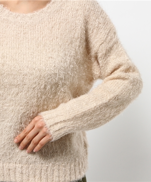 Discoat Parisien（ディスコートパリシアン）の「フェザーヤーンプルオーバー（ニット/セーター・レディース・アイボリー/グレー/ネイビー/レッド・LARGE/MEDIUM）」の6枚目の写真