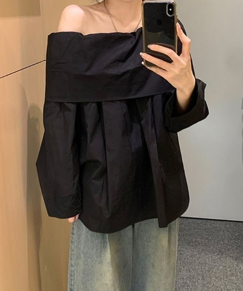 gossip！ロサンゼルス（ゴシップロサンゼルス）の「ミニマムデザイン オープンショルダーブラウス（シャツ/ブラウス・レディース・ブラック・FREE）」の12枚目の写真