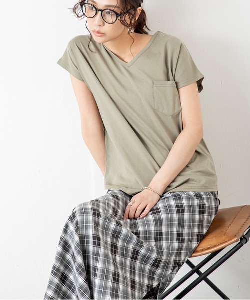 MILLION CARATS（ミリオンカラッツ）の「【体型カバー◎】Iライン×バイアスチェックで華奢見え！きちんと見えも女っぽさも叶う！チェック柄で魅せる、きれいめ映えする大人の美シルエットスカート。シンプルトップス合わせで即完成、毎日の着こなしがぐっと垢抜ける万能アイテム！（スカート・レディース・ブラウン/ベージュ/ブラック・FREE）」の9枚目の写真