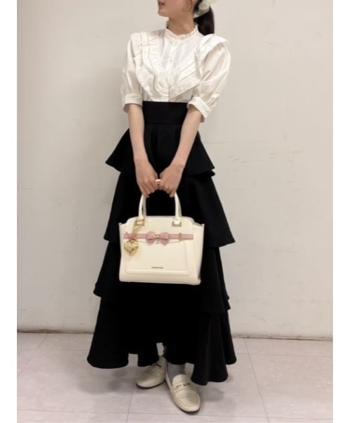 SAMANTHAVEGA(サマンサベガ)の「バイカラーアクセントリボンハンドバッグ(ハンドバッグ・レディース・ホワイト/ピンク/ライトブルー/ブラック・FREE)」の9枚目の写真