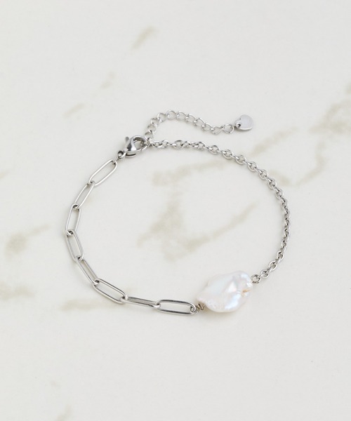 COLLAGE GALLARDAGALANTE（コラージュガリャルダガランテ）の「【OT】バロックパールアシメトリーブレス（ブレスレット・レディース・シルバー/ゴールド・FREE）」の6枚目の写真