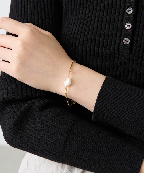 COLLAGE GALLARDAGALANTE（コラージュガリャルダガランテ）の「【OT】バロックパールアシメトリーブレス（ブレスレット・レディース・シルバー/ゴールド・FREE）」の7枚目の写真