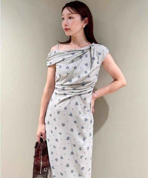 完売色♥️新作新品✨ SNIDEL フラワープリントドレープワンピース フラワープリントドレープワンピース(マキシ・ロングワンピース