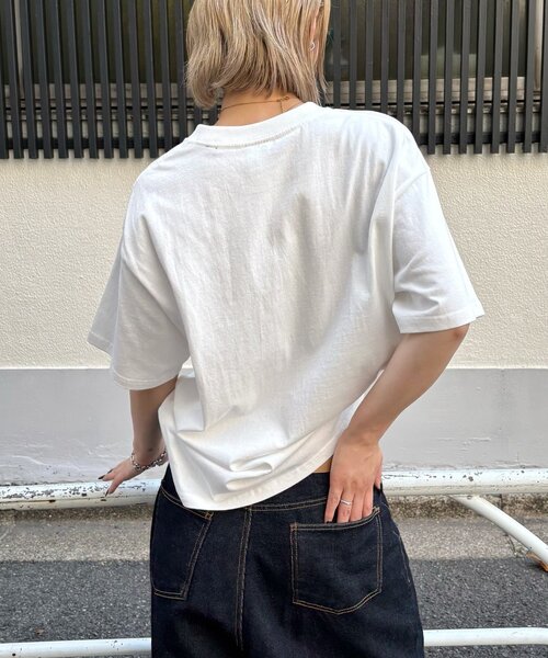 Sourcream（サワークリーム）の「【Sourcream/サワークリーム】large company TEE（Tシャツ/カットソー・レディース・チャコールグレー/ネイビー/ホワイト・SMALL/MEDIUM/LARGE）」の16枚目の写真