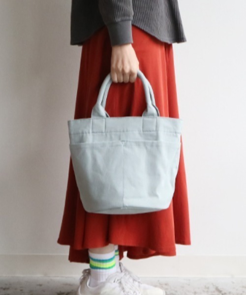 EARTH MADE（アースメイド）の「ROUND-BOTTOM TOTE（トートバッグ・レディース・ブルー/グレー/ベージュ・FREE）」の2枚目の写真