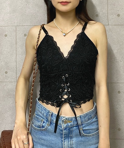 NANEA(ナネア)の「カップ付きフロントレースアップキャミソール(キャミソール・レディース・ブラック/ホワイト・フリー)」の19枚目の写真