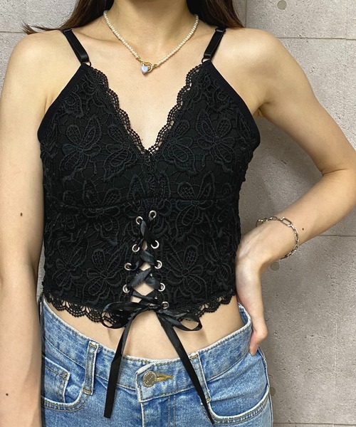 NANEA(ナネア)の「カップ付きフロントレースアップキャミソール(キャミソール・レディース・ブラック/ホワイト・フリー)」の17枚目の写真