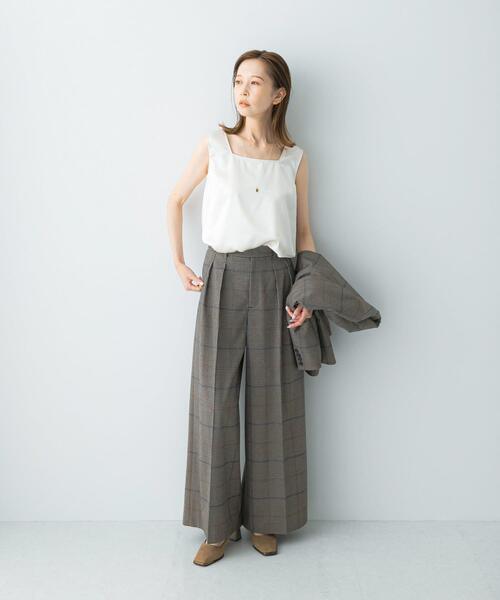 URBAN RESEARCH ROSSO WOMEN（アーバンリサーチ　ロッソ）の「2WAYネックサテンタンク（その他トップス・レディース・オフホワイト/ベージュ・FREE）」の11枚目の写真