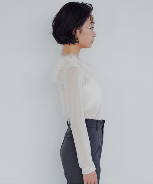 etre loin(エトルワン)の「Fur trimmed sheer top(シャツ/ブラウス・レディース・クリーム/ブラック/ブラウン・M)」の13枚目の写真