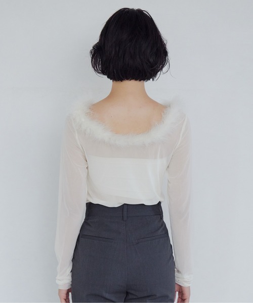etre loin(エトルワン)の「Fur trimmed sheer top(シャツ/ブラウス・レディース・クリーム/ブラック/ブラウン・M)」の14枚目の写真