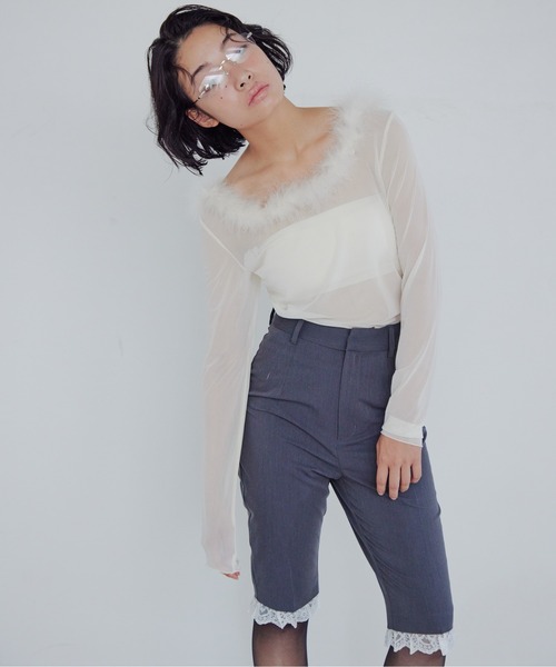 etre loin(エトルワン)の「Fur trimmed sheer top(シャツ/ブラウス・レディース・クリーム/ブラック/ブラウン・M)」の4枚目の写真