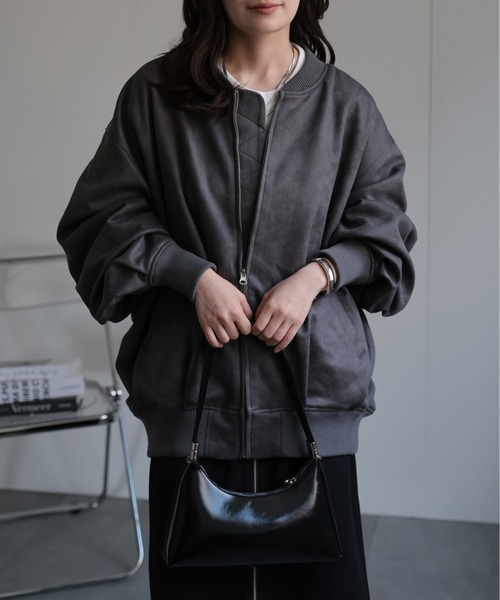 ap retro（アプレトロ）の「スエードライク ポンチボリュームスリーブMA-1（MA-1・レディース・ブラウン/チャコール/グレイッシュベージュ・FREE）」の4枚目の写真