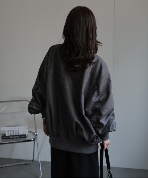 ap retro（アプレトロ）の「スエードライク ポンチボリュームスリーブMA-1（MA-1・レディース・ブラウン/チャコール/グレイッシュベージュ・FREE）」の8枚目の写真