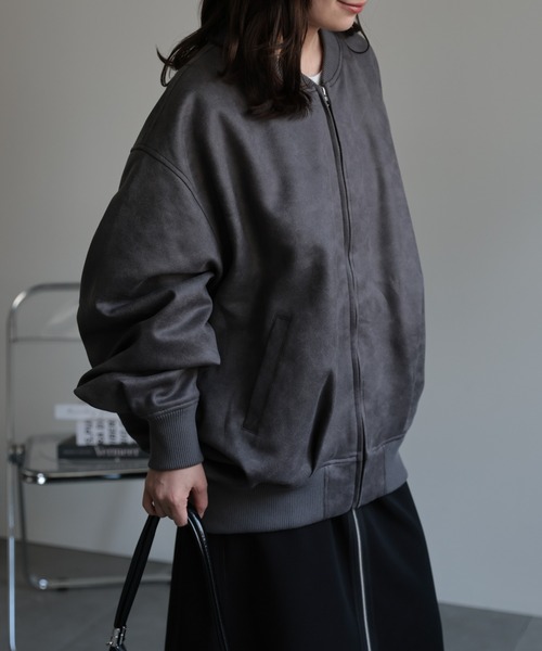 ap retro（アプレトロ）の「スエードライク ポンチボリュームスリーブMA-1（MA-1・レディース・ブラウン/チャコール/グレイッシュベージュ・FREE）」の7枚目の写真