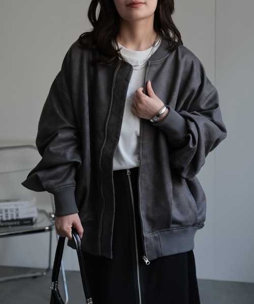 ap retro（アプレトロ）の「スエードライク ポンチボリュームスリーブMA-1（MA-1・レディース・ブラウン/チャコール/グレイッシュベージュ・FREE）」の9枚目の写真