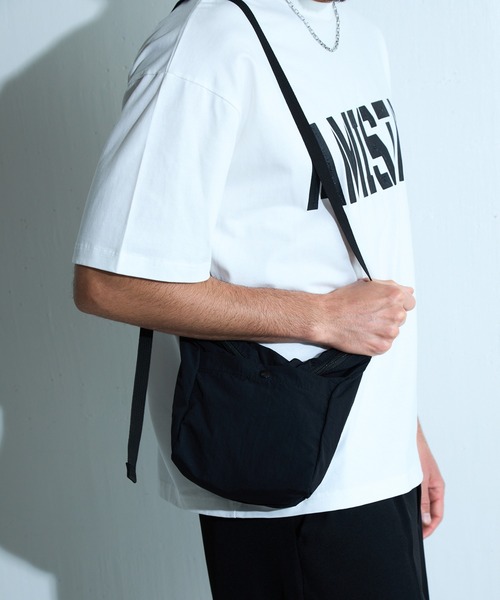 COLONY 2139(コロニートゥーワンスリーナイン)の「超軽量70g 撥水ソフトナイロンミニショルダー(ショルダーバッグ・メンズ・ブラック・FREE)」の10枚目の写真