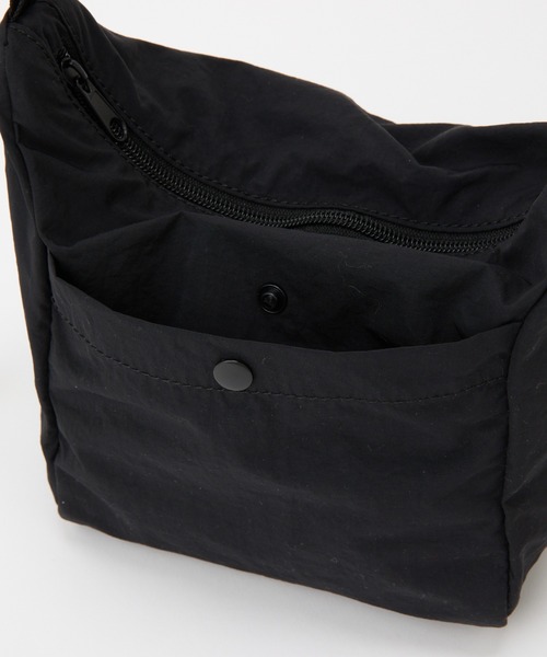 COLONY 2139(コロニートゥーワンスリーナイン)の「超軽量70g 撥水ソフトナイロンミニショルダー(ショルダーバッグ・メンズ・ブラック・FREE)」の18枚目の写真