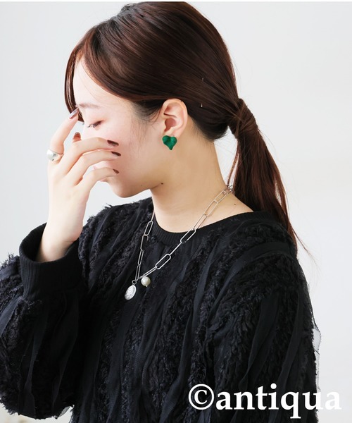 antiqua(アンティカ)の「フロッキー ハート ピアス(ピアス(両耳用)・レディース・ブラック/ホワイト/ワイン/グリーン・FREE)」の9枚目の写真