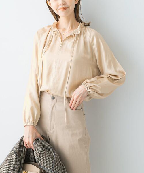 セール】グロッシー2WAYネックギャザーブラウス（シャツ/ブラウス