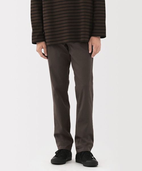 無印良品（ムジルシリョウヒン）の「紳士　ストレッチチノスリムパンツ（チノパンツ・メンズ・チャコールグレー/ライトベージュ/ブラック/ダークブラウン・82/79/76/73/88/85）」の3枚目の写真