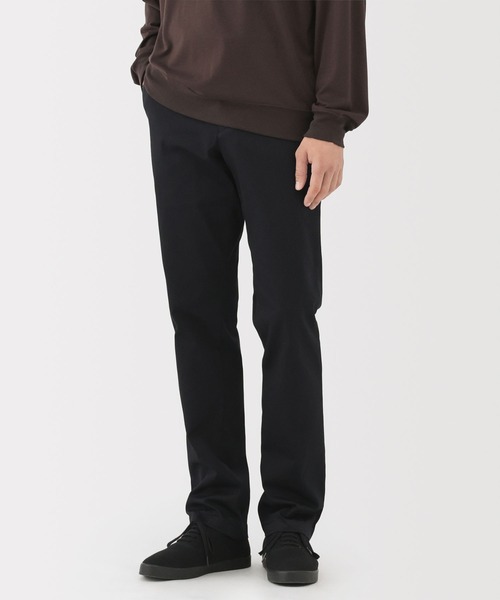 無印良品（ムジルシリョウヒン）の「紳士　ストレッチチノスリムパンツ（チノパンツ・メンズ・チャコールグレー/ライトベージュ/ブラック/ダークブラウン・82/79/76/73/88/85）」の2枚目の写真