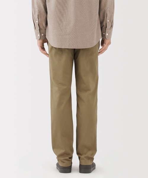 無印良品（ムジルシリョウヒン）の「紳士　ストレッチチノスリムパンツ（チノパンツ・メンズ・チャコールグレー/ライトベージュ/ブラック/ダークブラウン・82/79/76/73/88/85）」の16枚目の写真