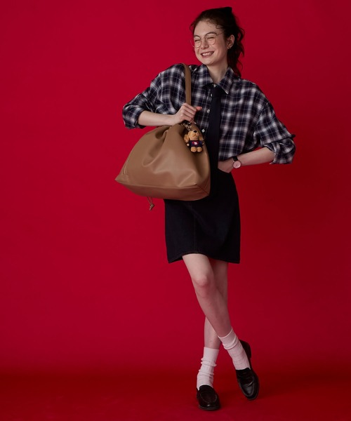BONLECILL Marche(ボンルシールマルシェ)の「【BONLECILL Marche】《大容量》2wayドロストギャザートートバッグ/巾着バッグ/マザーズバッグ(トートバッグ・レディース・サンドベージュ/ワイン/グレイッシュベージュ/ブラック/キャメル/グリーン・FREE)」の16枚目の写真
