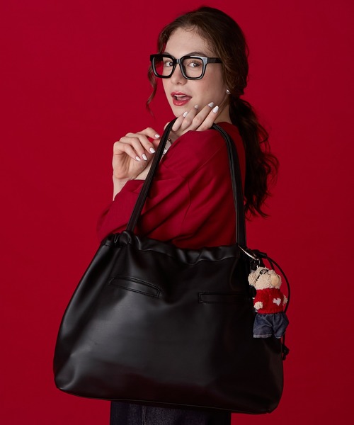 BONLECILL Marche(ボンルシールマルシェ)の「【BONLECILL Marche】《大容量》2wayドロストギャザートートバッグ/巾着バッグ/マザーズバッグ(トートバッグ・レディース・サンドベージュ/ワイン/グレイッシュベージュ/ブラック/キャメル/グリーン・FREE)」の8枚目の写真