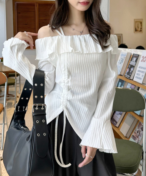 Ada.(エイダ)の「アシンメトリー ワンショル シャーリング フリル トップス(Tシャツ/カットソー・レディース・ホワイト/ブラック/ベージュ・FREE)」の10枚目の写真