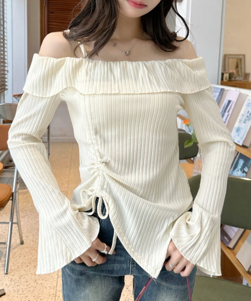 Ada.(エイダ)の「アシンメトリー ワンショル シャーリング フリル トップス(Tシャツ/カットソー・レディース・ホワイト/ブラック/ベージュ・FREE)」の11枚目の写真