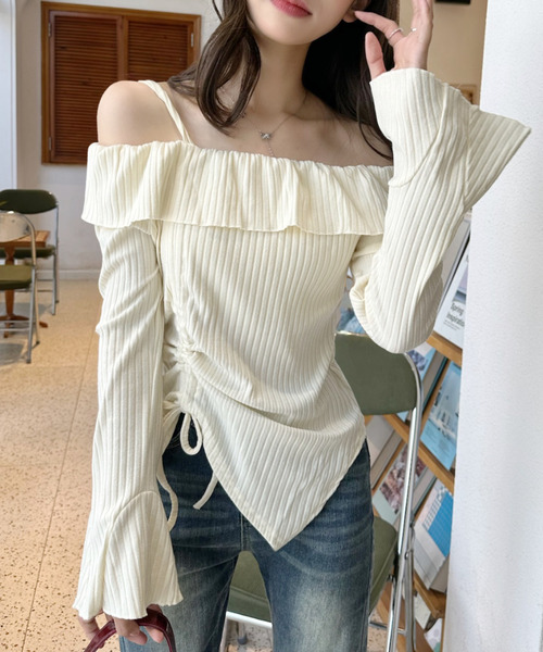 Ada.(エイダ)の「アシンメトリー ワンショル シャーリング フリル トップス(Tシャツ/カットソー・レディース・ホワイト/ブラック/ベージュ・FREE)」の9枚目の写真