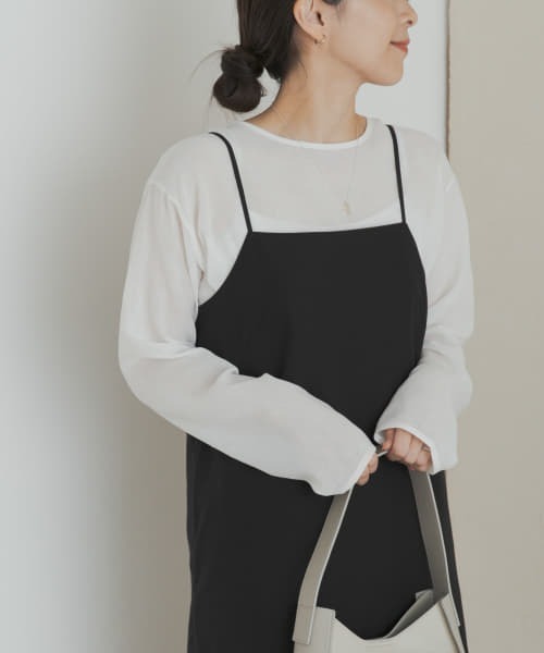 URBAN RESEARCH DOORS（アーバンリサーチドアーズ）の「シアーTシャツブラウス（シャツ/ブラウス・レディース・ホワイト/ライトカーキ・MEDIUM）」の5枚目の写真