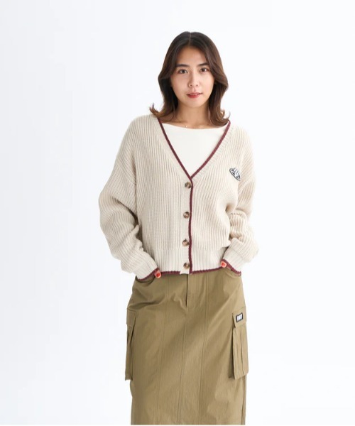 ROXY(ロキシー)の「HORIZON CARDIGAN /ロキシーニットドロップショルダーカーディガン(ニット/セーター・レディース・ブラック/ホワイト/ブルー・MEDIUM/LARGE/SMALL)」の4枚目の写真