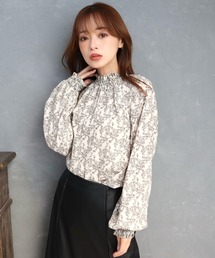 花柄シャーリングブラウス