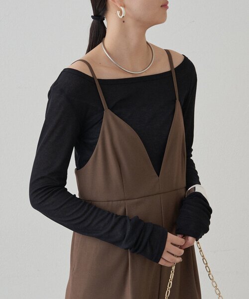 LOUNGEDRESS（ラウンジドレス）の「ラウンドシアーカットソー（Tシャツ/カットソー・レディース・ブラック/レッド/アイボリー・FREE）」の2枚目の写真