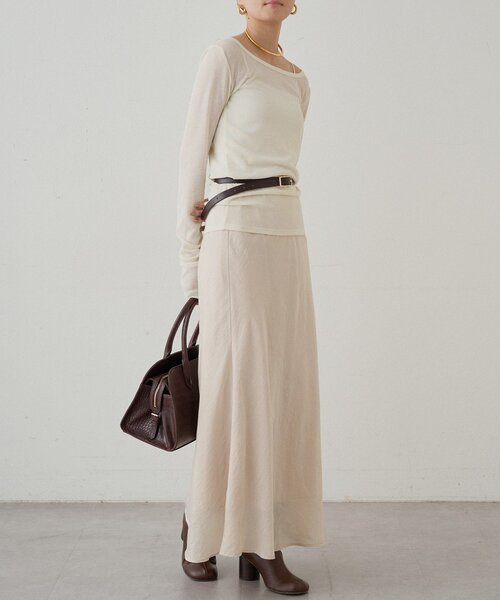 LOUNGEDRESS（ラウンジドレス）の「ラウンドシアーカットソー（Tシャツ/カットソー・レディース・ブラック/レッド/アイボリー・FREE）」の5枚目の写真