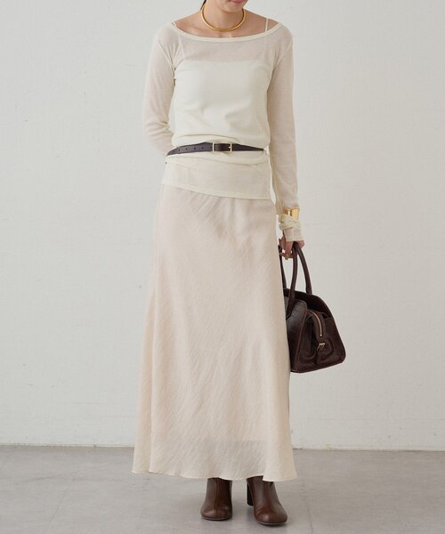 LOUNGEDRESS（ラウンジドレス）の「ラウンドシアーカットソー（Tシャツ/カットソー・レディース・ブラック/レッド/アイボリー・FREE）」の6枚目の写真