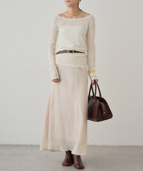 LOUNGEDRESS（ラウンジドレス）の「ラウンドシアーカットソー（Tシャツ/カットソー・レディース・ブラック/レッド/アイボリー・FREE）」の7枚目の写真