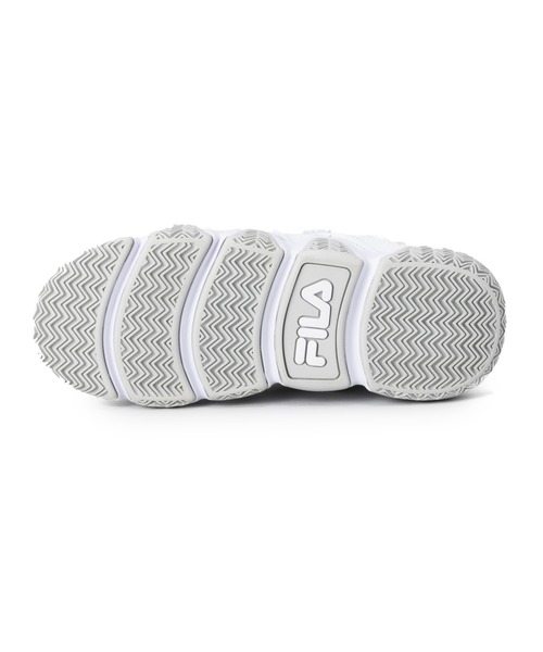 FILA(フィラ)の「FILA BARRICADE XT97 HOLOGRAM(スニーカー・メンズ・ホワイト・27.0cm/24.5cm/25.5cm/29.0cm/28.0cm/26.0cm/25.0cm/24.0cm/23.0cm/30.0cm/23.5㎝/27.5cm/26.5cm/31cm)」の6枚目の写真