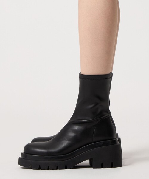 SY UNITED ARROWS(シーユナイテッドアローズ)の「<SY> タンクソールスト ショートブーツ75↑(ブーツ・レディース・オフホワイト/ブラック/その他1・22.5cm/23.5cm/24.5cm/25.5cm)」の19枚目の写真