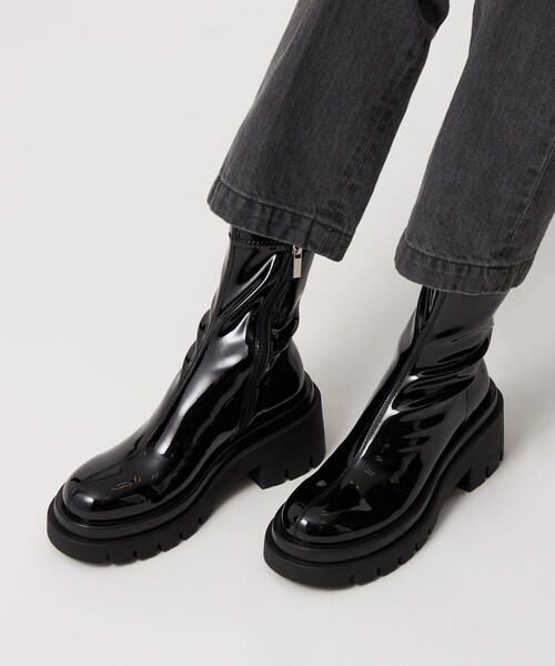 SY UNITED ARROWS(シーユナイテッドアローズ)の「<SY> タンクソールスト ショートブーツ75↑(ブーツ・レディース・オフホワイト/ブラック/その他1・22.5cm/23.5cm/24.5cm/25.5cm)」の20枚目の写真