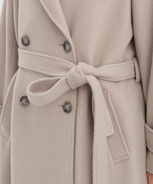 Andemiu（アンデミュウ）の「メルトンウールスタンドロングコート493954（チェスターコート・レディース・ブラウン/ベージュ/ブラック/トップグレー・SMALL/MEDIUM）」の8枚目の写真