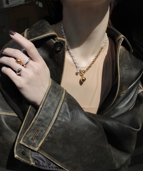 Soierie(ソワリー)の「【ZOZOTOWN 別注】ポム チェーン ネックレス / Pome chain necklace(ネックレス・レディース・シルバー×ゴールド・FREE)」の10枚目の写真