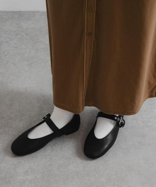 URBAN RESEARCH(アーバンリサーチ)の「レザーバレエシューズ(バレエシューズ・レディース・ブラック・23.5/24/24.5/25)」の2枚目の写真