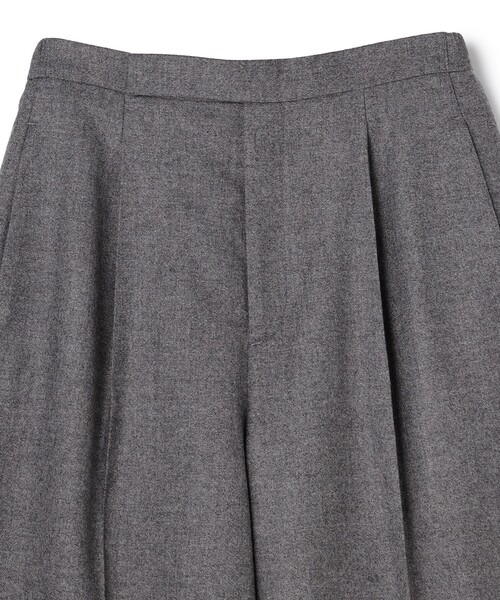 uncrave(アンクレイヴ)の「フランネル バミューダパンツ(その他パンツ・レディース・グレー系/ダルブルー系・1)」の18枚目の写真